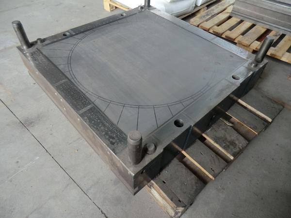 1#4306 Linea di stampi per la produzione di tavolini ribaltabili quadrati e rotondi in vendita - foto 9