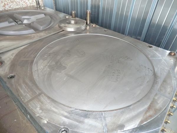 1#4306 Linea di stampi per la produzione di tavolini ribaltabili quadrati e rotondi in vendita - foto 11