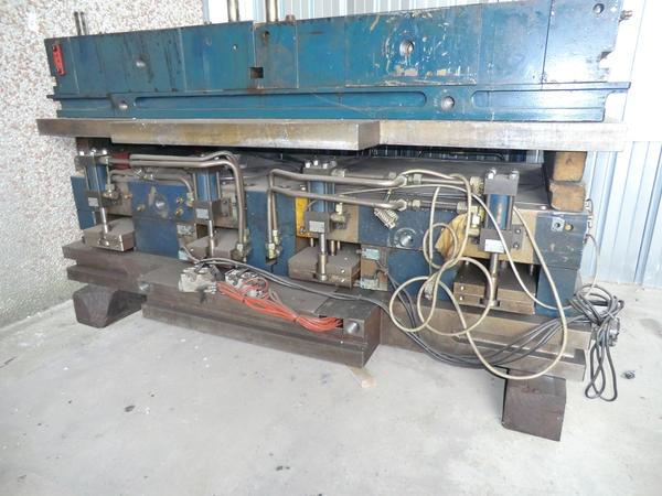 1#4306 Linea di stampi per la produzione di tavolini ribaltabili quadrati e rotondi in vendita - foto 15