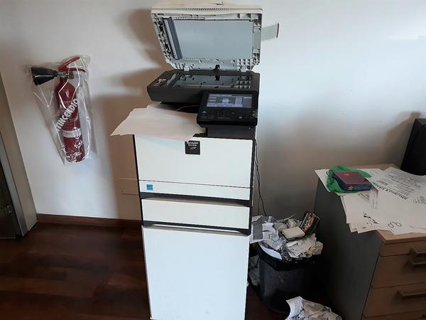 1#4308 Arredo ufficio ed attrezzature elettroniche in vendita - foto 35