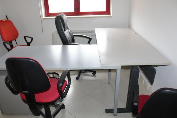 2#4313 Arredi e attrezzatura da ufficio in vendita - foto 8