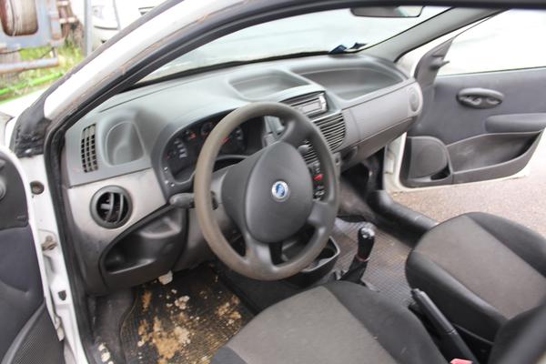 7#4313 Autovettura Fiat Punto in vendita - foto 14