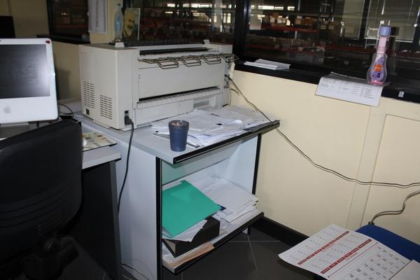 45#4318 Attrezzatura e arredi da ufficio in vendita - foto 18