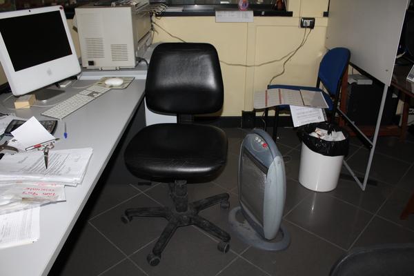 45#4318 Attrezzatura e arredi da ufficio in vendita - foto 38