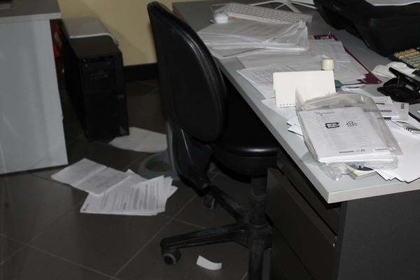 45#4318 Attrezzatura e arredi da ufficio in vendita - foto 39