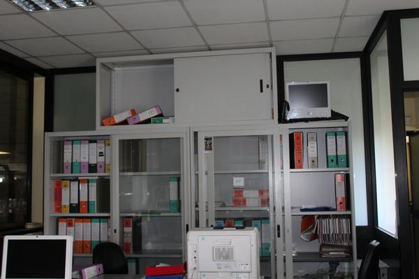47#4318 Attrezzatura e arredi da ufficio in vendita - foto 3