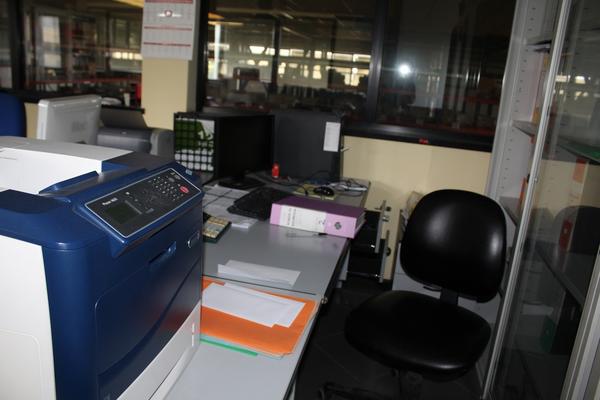 47#4318 Attrezzatura e arredi da ufficio in vendita - foto 10