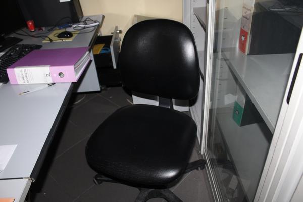 47#4318 Attrezzatura e arredi da ufficio in vendita - foto 11