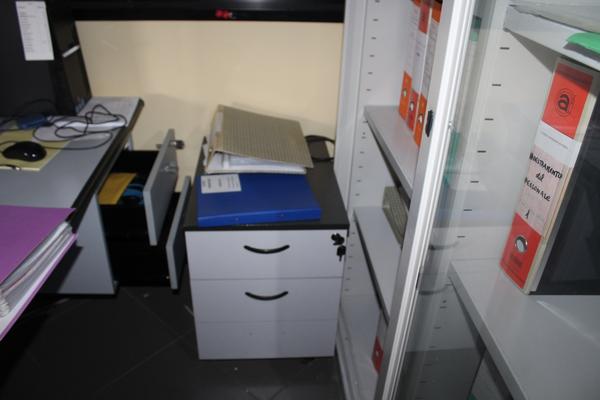 47#4318 Attrezzatura e arredi da ufficio in vendita - foto 12
