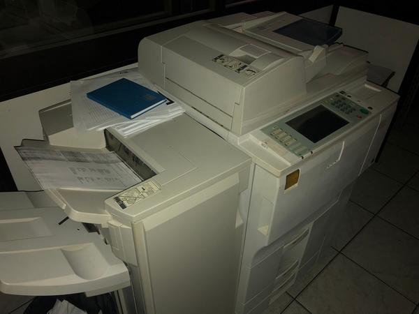 4#4320 Fotocopiatrice Konica e distruggi documenti Nixdorf in vendita - foto 6