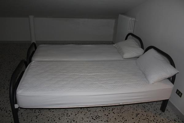 1#4322 Arredamento abitazione e piccola attrezzatura in vendita - foto 84