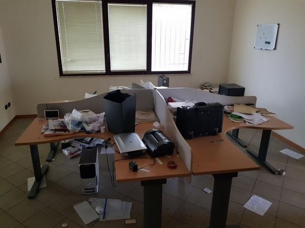 13#4325 Arredi ed attrezzature da ufficio in vendita - foto 6