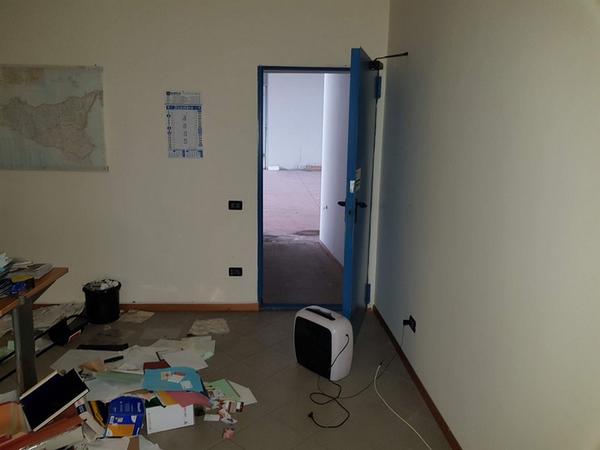 13#4325 Arredi ed attrezzature da ufficio in vendita - foto 14