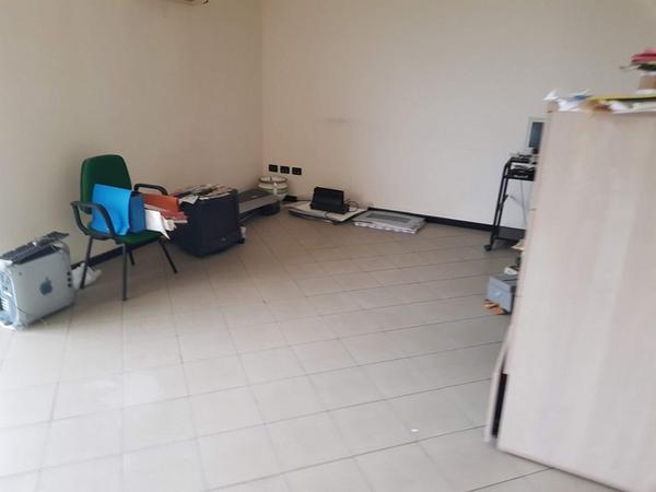 14#4325 Arredi ed attrezzature da ufficio in vendita - foto 3