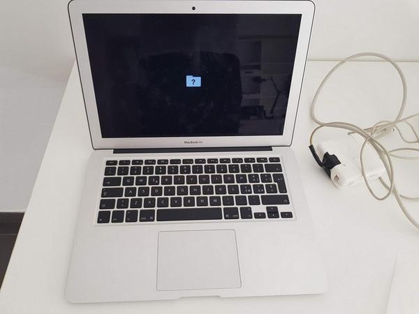 185#4327 Macbook Air in vendita - foto 1