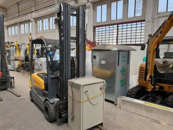 1#4329 CARRELLO ELEVATORE OM MOD.XE 30 in vendita - foto 1