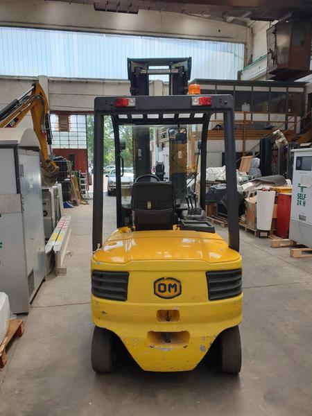 1#4329 CARRELLO ELEVATORE OM MOD.XE 30 in vendita - foto 4