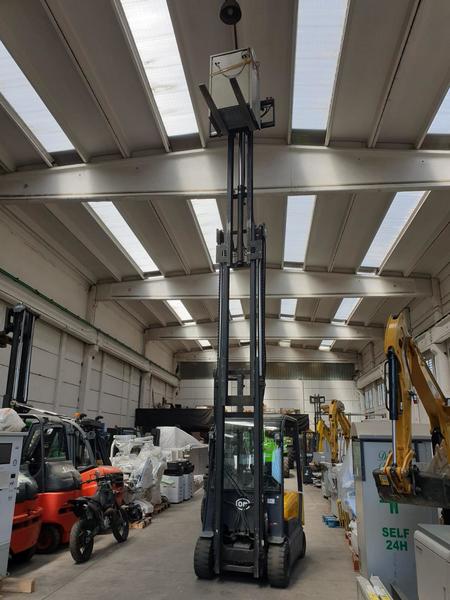 1#4329 CARRELLO ELEVATORE OM MOD.XE 30 in vendita - foto 11