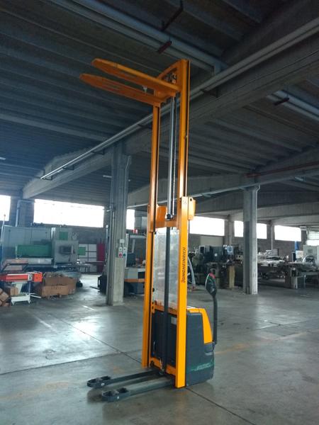 Trasporti in vendita