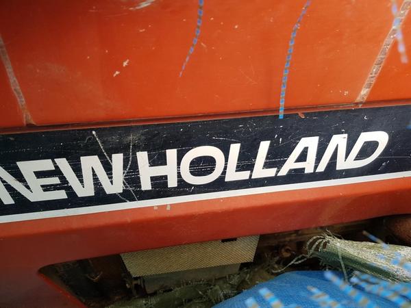10#4335 Trattori cingolati New Holland in vendita - foto 2