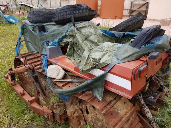 10#4335 Trattori cingolati New Holland in vendita - foto 6