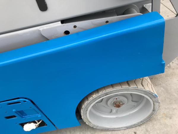 1#4341 Piattaforma verticale a pantografo a forbice a libro Genie GS 2632 in vendita - foto 4