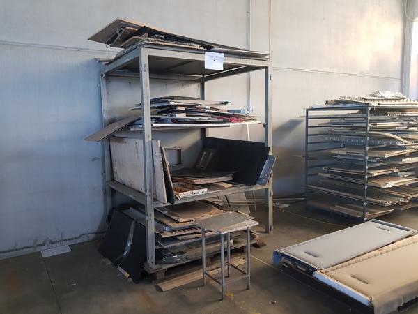 16#4347 Scaffali in lamiera e attrezzature officina in vendita - foto 3
