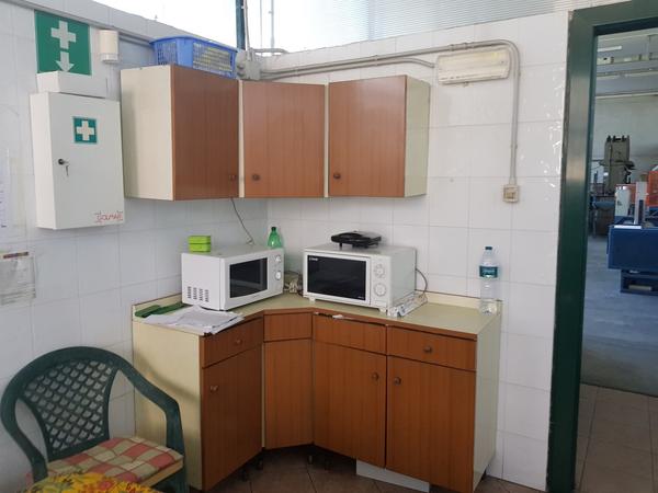 16#4347 Scaffali in lamiera e attrezzature officina in vendita - foto 30