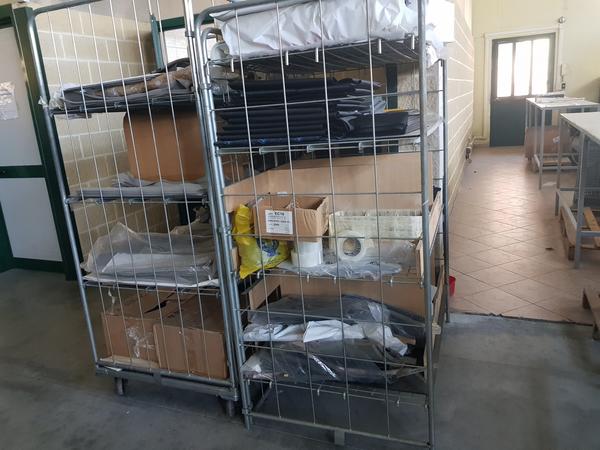 16#4347 Scaffali in lamiera e attrezzature officina in vendita - foto 35