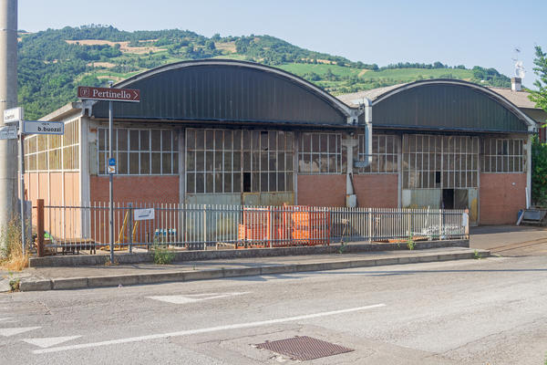 1#4351 Azienda dedita a produzione e commercio di carpenteria metallica in vendita - foto 1
