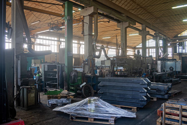 1#4351 Azienda dedita a produzione e commercio di carpenteria metallica in vendita - foto 9