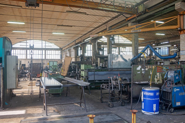 1#4351 Azienda dedita a produzione e commercio di carpenteria metallica in vendita - foto 11