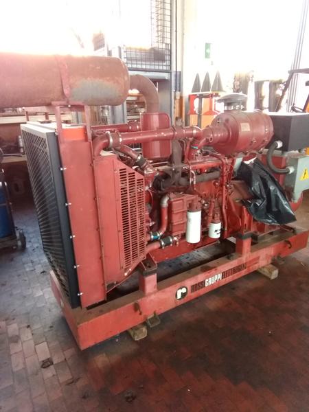 2#4354 Gruppo elettrogeno 150 Kva in vendita - foto 3