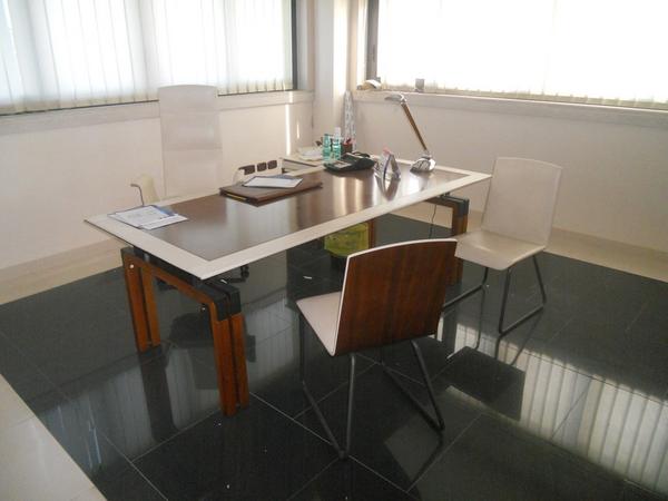 18#43560 Arredamento ufficio e attrezzatura informatica in vendita - foto 1