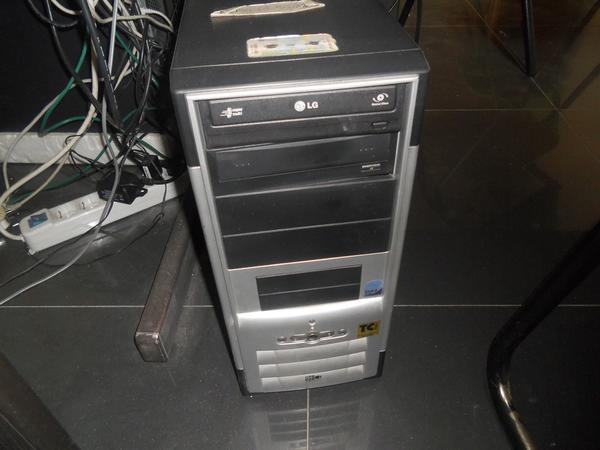18#43560 Arredamento ufficio e attrezzatura informatica in vendita - foto 10