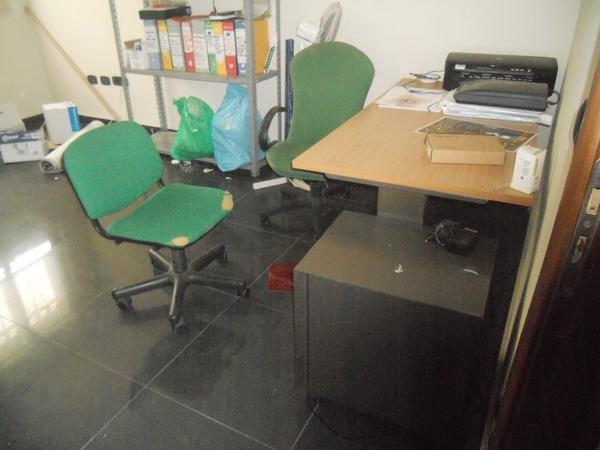 18#43560 Arredamento ufficio e attrezzatura informatica in vendita - foto 21