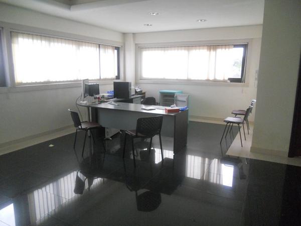18#43560 Arredamento ufficio e attrezzatura informatica in vendita - foto 32