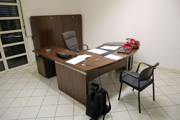 10#4363 Arredo e attrezzature ufficio in vendita - foto 4
