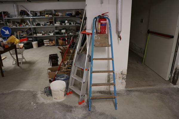 9#4363 Scaffalature metalliche e attrezzature da cantiere in vendita - foto 17