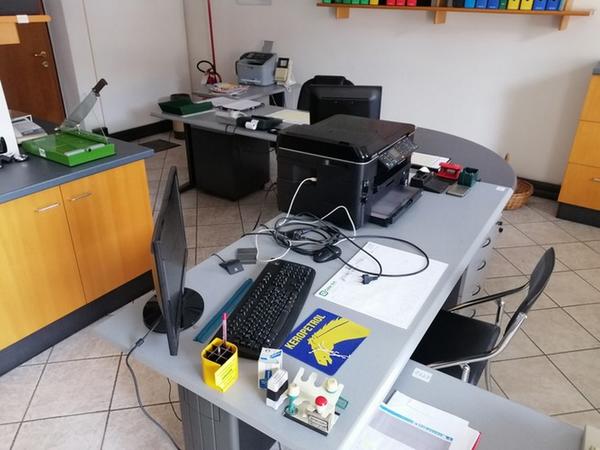 1#4368 Arredi e attrezzature da ufficio in vendita - foto 3