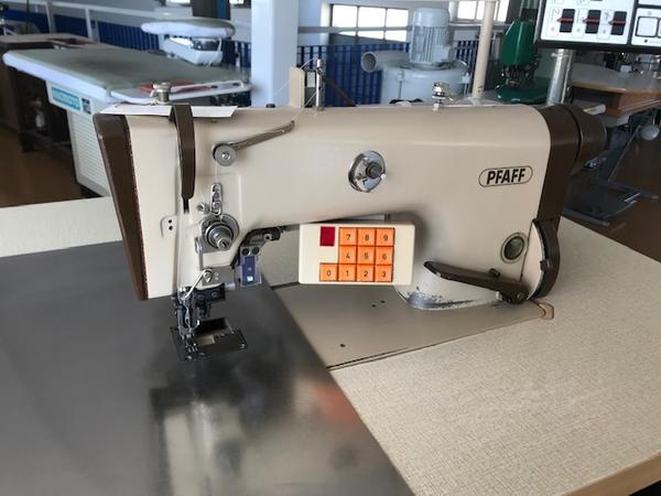 10#4374 Macchina per cucire Pfaff 3822-901 in vendita - foto 3