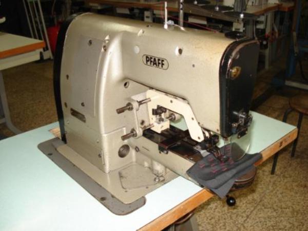 35#4374 Macchina per cucire Pfaff 3337 in vendita - foto 1
