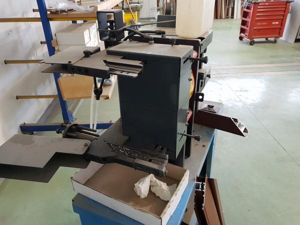 11#4375 Punzonatrici Oemme e Comall in vendita - foto 9