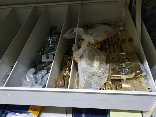 16#4375 Ferramenta e accessori per porte e finestre in vendita - foto 18