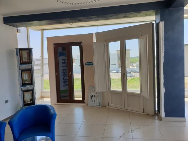 18#4375 Infissi e arredi da ufficio in vendita - foto 50