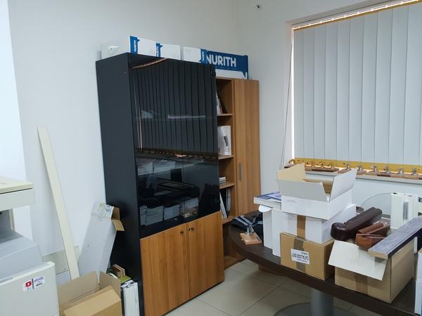 18#4375 Infissi e arredi da ufficio in vendita - foto 69