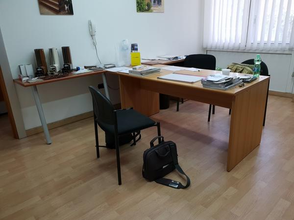 18#4375 Infissi e arredi da ufficio in vendita - foto 76