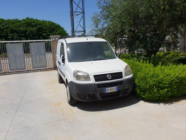 21#4375 Furgoncino Fiat Doblò in vendita - foto 2