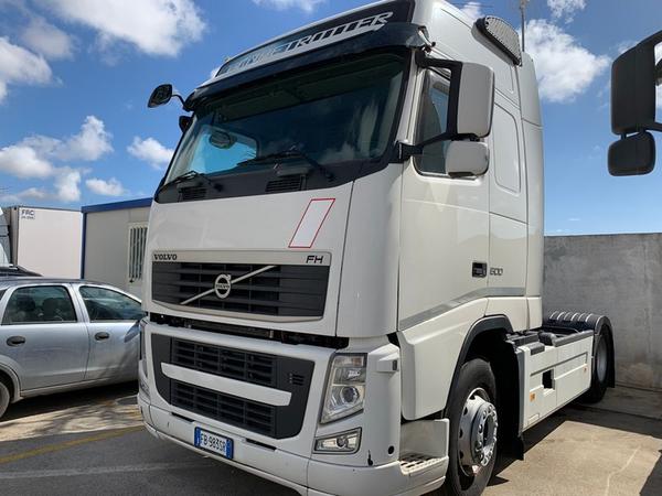 1#4376 Trattore stradale motrice per traino Volvo Truck in vendita - foto 2