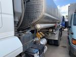 Image 4 - Iveco Magirus road tractor with fuel carriage tank - Lot 2 (Auction 4376)